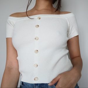 Off the Shoulders Top ✨